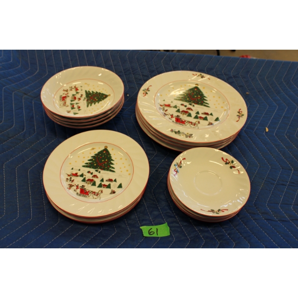 Set of Holiday Plates and Bowls