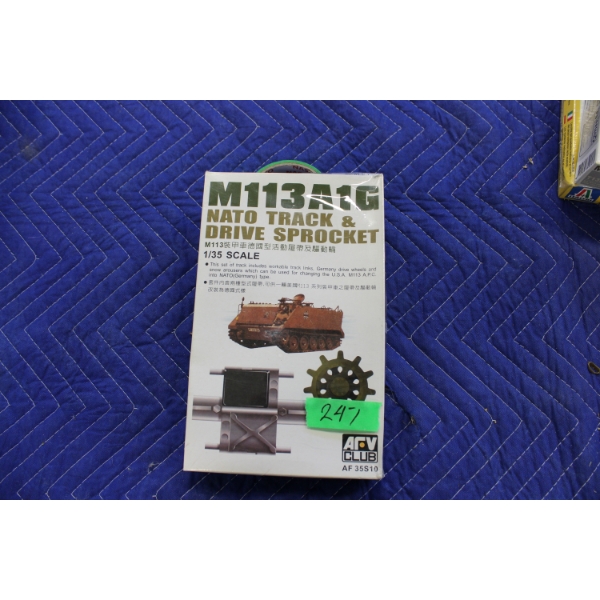 AFV Club 1:35 Scale Military Model Set M113A1G Nato Track & Drive Sprocket
