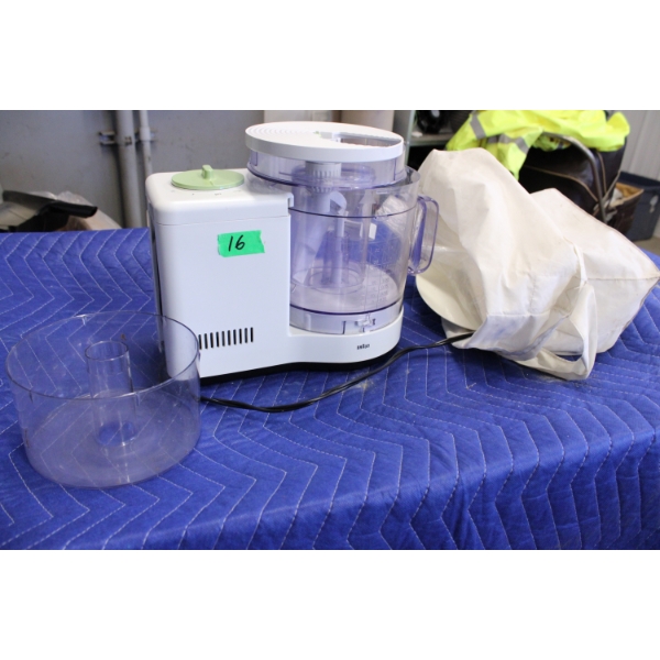 White Electric Food Processor with Clear Bowl and Accessories
