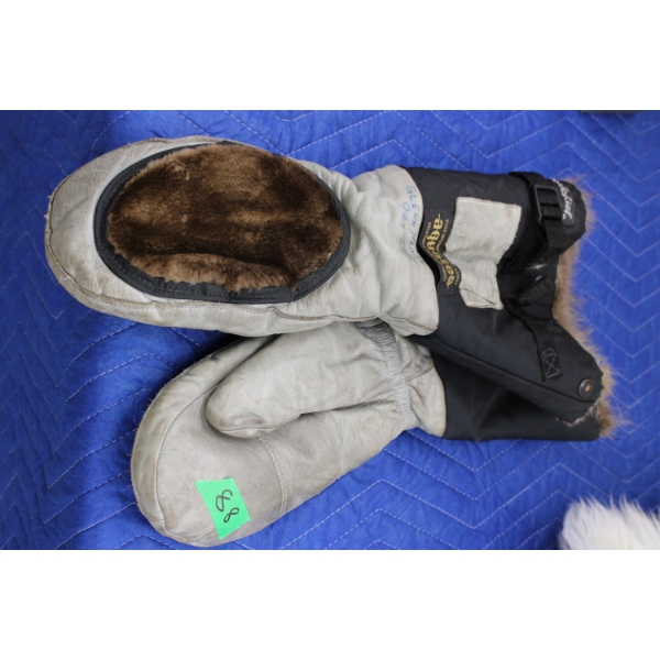-Beaver Fur Mitts