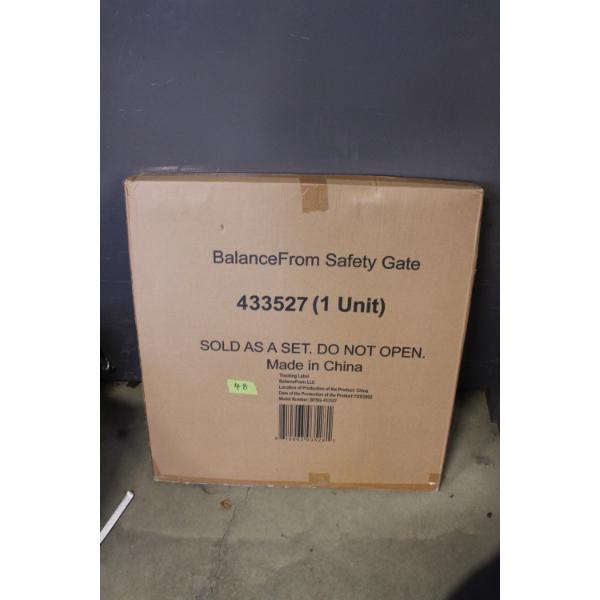 BalanceFrom Pet Safety Gate in Original Packaging
