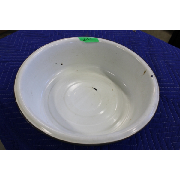Porcelain Wash Basin