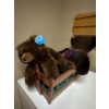 Image 1 : Wooden cradle with very soft teddy bears. Very nice.