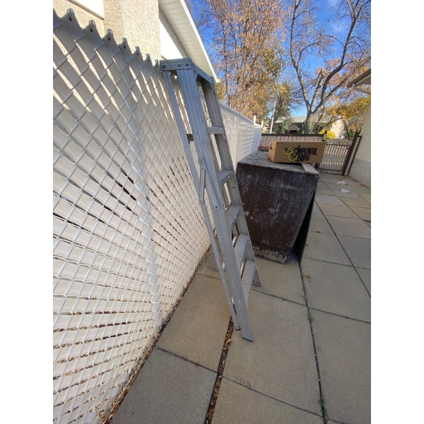 Aluminum ladder 6 foot