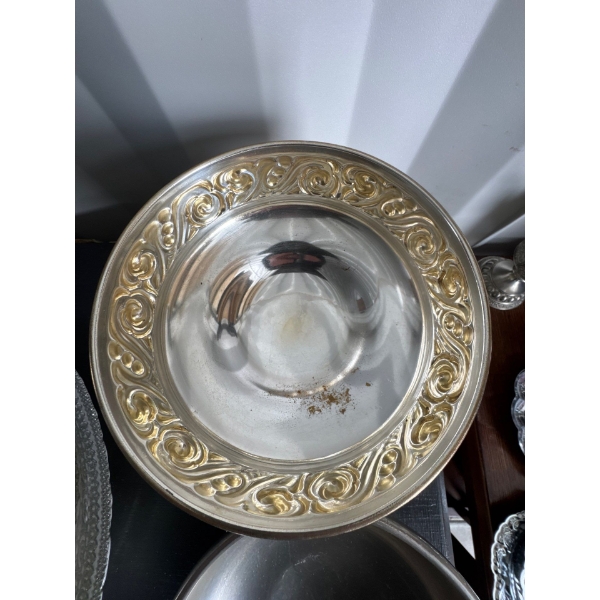 vintage pewter tankard featuring the "Scottish Piper" brand logo, which was produced in the United K