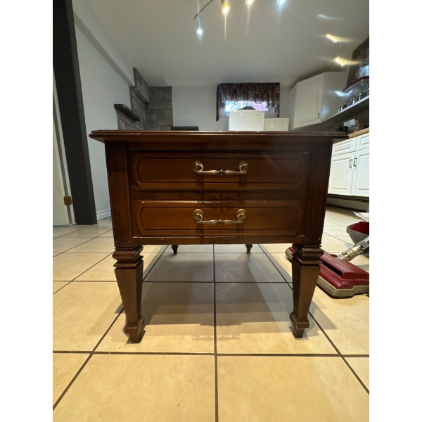  vintage end table,