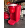 Image 4 : Red KitchenAid tea kettle and Red Keurig