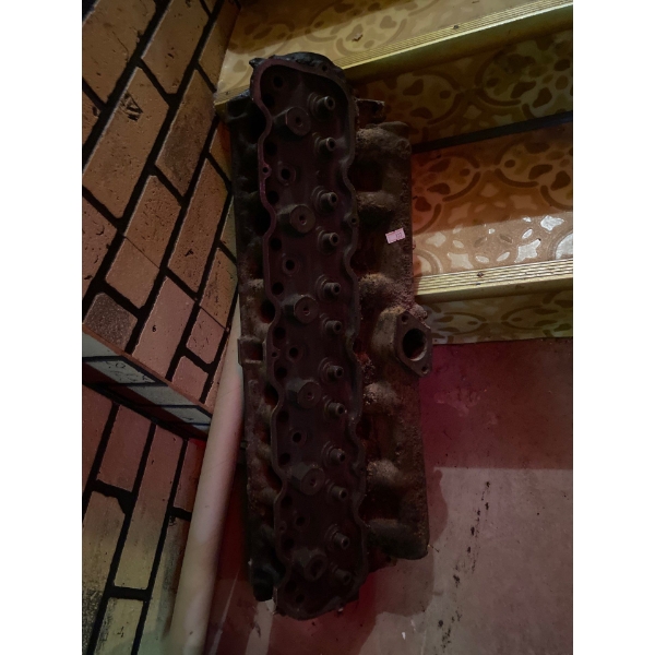 Engine block with head and all the valves