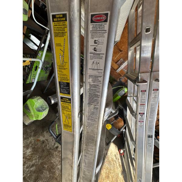 "Mastercraft 20 foot ladder"Key features and specifications typically include: 
Type: Extension ladd