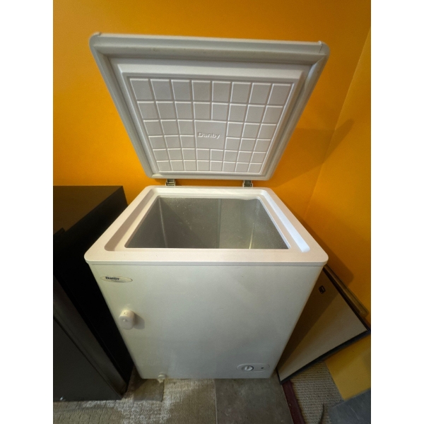 Danby Deep Freeze, in working condition, 25in wide, 33in tall and 20.5in deep
