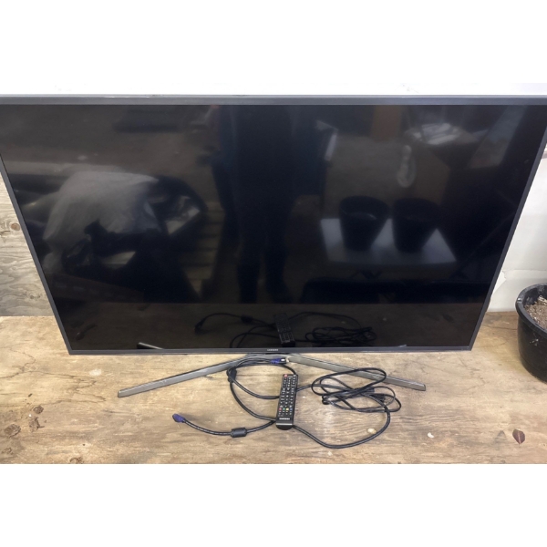 50" Samsung TV w/Remote  Model# UN50ML6070FXZC