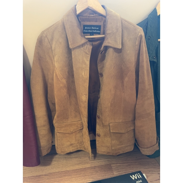 Boston Harbour WaterShed Collection jacket in suede, size Medium. Features button front closure and 
