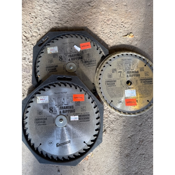  Mastercraft saw blade clock and 7 1/4 frame and ripping saw blades and two packs of 8 1/4 framing a
