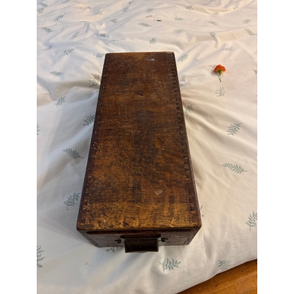 Very cool vintage card box, it is an Office Specialty MFG CO LTD, Newmarket Canada