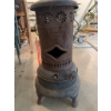 Image 8 : Bon Ami No. 30 cast iron stove, with decorative venting and original mechanical features. Approximat