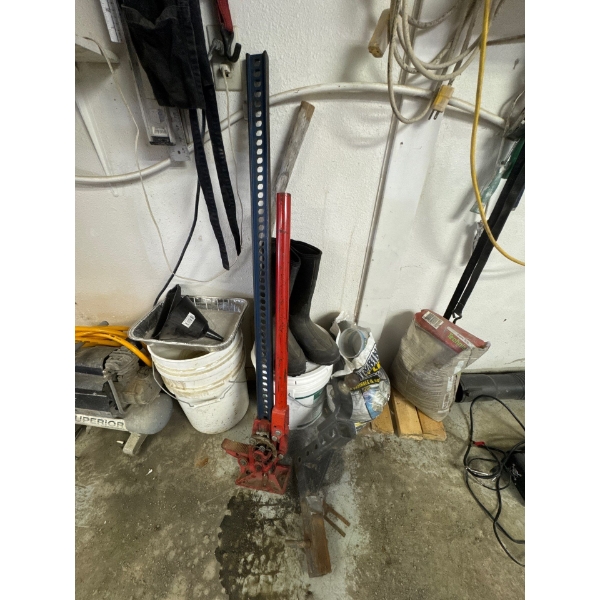 Hi, Jack. And drop hitch with two inch ball.