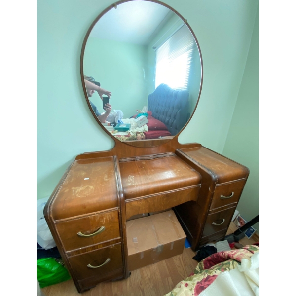 Antique dresser and mirror excellent project to restore
