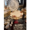 Image 3 : Royal Albert Old Country Roses china pieces featuring floral patterns with gold trim. The set compri