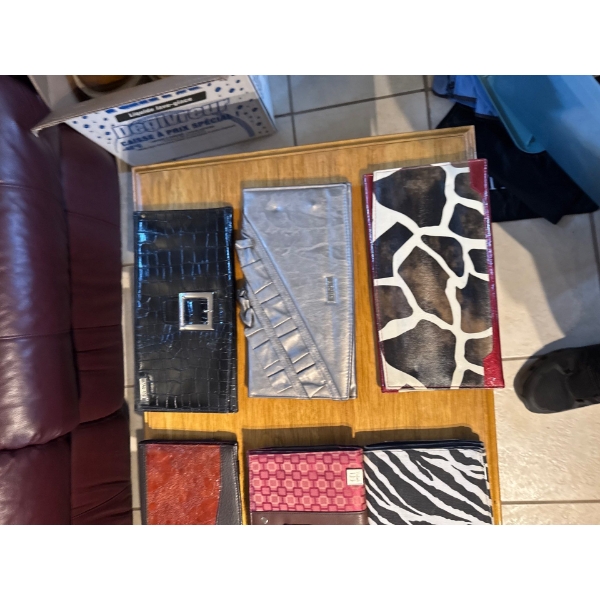 Miche interchangeable handbag shells designed to fit over a base bag. 3