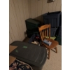 Image 7 : Nice suitcase set with all contents included. The entire room's air is also included with the lot. A