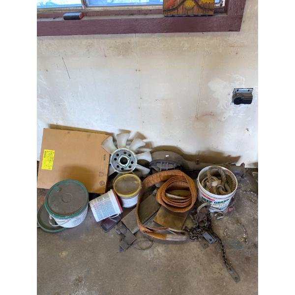 9 inch Ford rear end, diff motor fan, heavy duty, heavy duty lift, lifting rope and slings