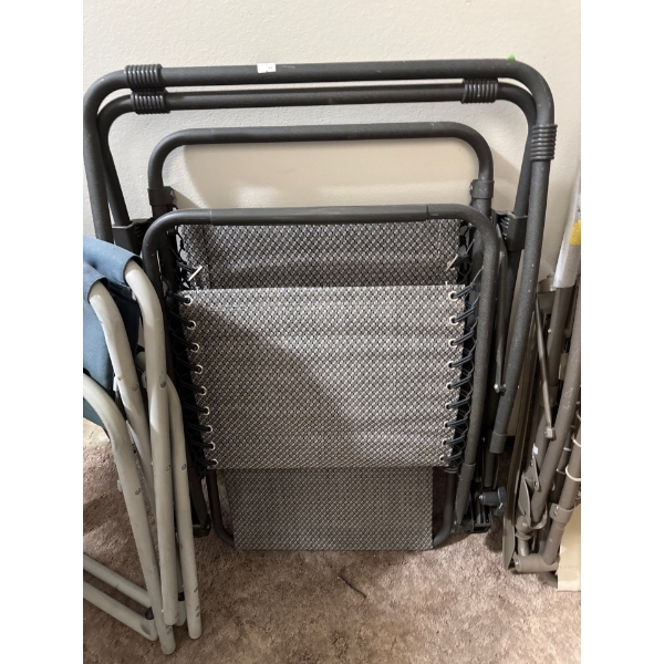  set of zero-gravity folding lounge chairs. 