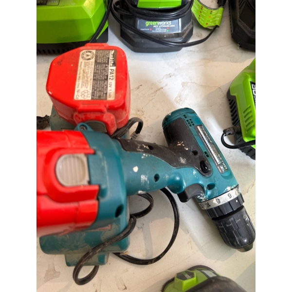 Makita 12V Nickel-Cadmium (NiCd) Cordless Drill/Driver, likely a model in the 6200 series. 
Battery 