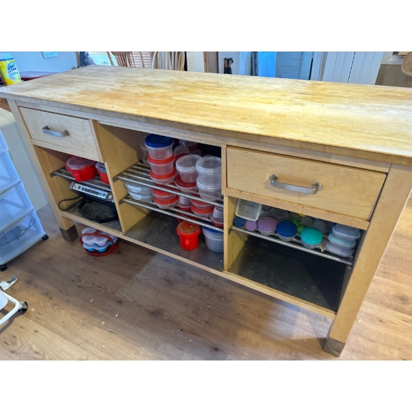 TUPPER WEAR AND COOKER ALL ITEMS IN ISLAND INCLUDED not the island