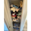 Image 1 : Linen closet, all contents included