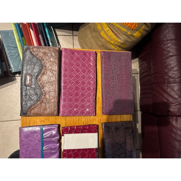 Miche interchangeable handbag shells designed to fit over a base bag. 3