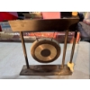 Image 1 : Woodstock table gong with a bronze gong and a dark wooden stand