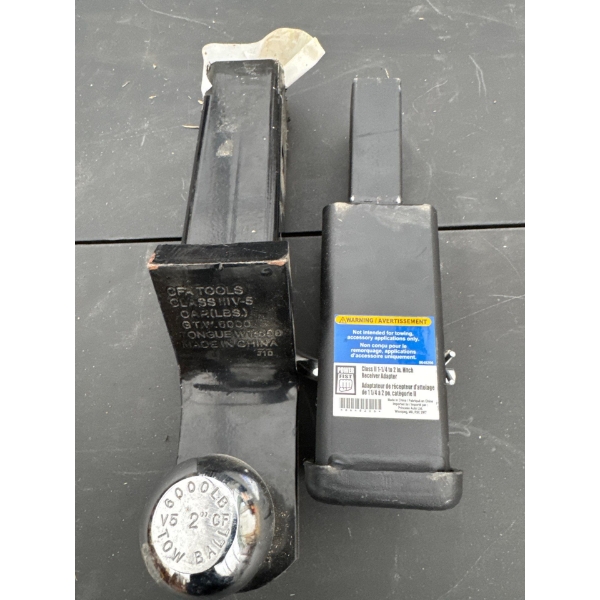 CLASS 2  1 1/4 TO 2" HITCH RECEIVER ADAPTOR AND 2" BALL AND HITCH