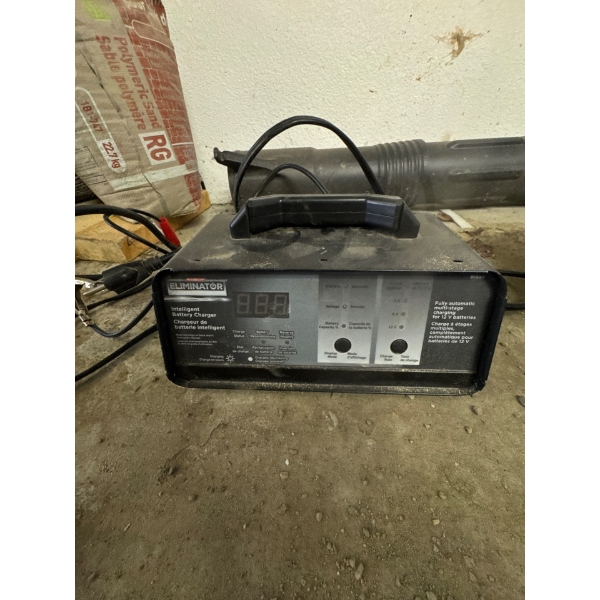  MotoMaster Eliminator Intelligent Battery Charger, designed for 12V batteries. 