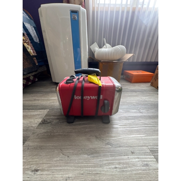  Honeywell HZ-510 ProSeries Utility Ceramic Heater. 