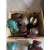 Image 2 : Lot containing several metal clamps and a variety of glass and ceramic electrical insulators in mixe