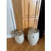 Image 2 : This is a vintage 5-gallon stoneware butter churn manufactured by Medalta Potteries Ltd. in Medicine
