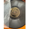Image 2 : 78 RPM shellac records including 'Grandfather's Clock' by Frank Crumit on Victor. Several different 