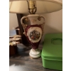 Image 4 : All contents of the room, comprising furniture, lamps, decor items, shelving units, closet contents 