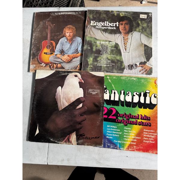 Vintage records including Gordon Lightfoot, Engelbert, Santanas Greatest Hits and Fantastic original