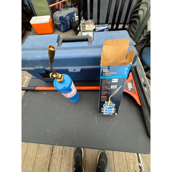 Piano. Pilano. Toolbox, black and decker broom, very nice. Propane torch kit, various hand tools, an