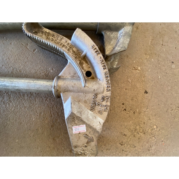  pipe site right bender number 841 three-quarter inch half inch rigid