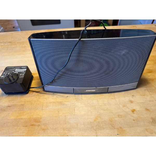 Bose SoundDock Portable Digital Music System designed for Apple iPod and iPhone devices