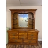 Image 1 : Very nice vintage Dresser with mirror, very well taken care of wood bedroom furniture