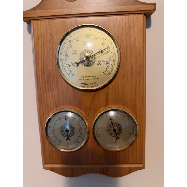 Baromaster wall-mounted weather station made in France, featuring a barometer, thermometer, and hygr