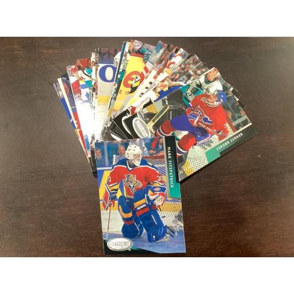 Parkhurst. 92 To 93. Set of 25 hockey cards.