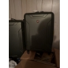 Image 3 : Nice suitcase set with all contents included. The entire room's air is also included with the lot. A