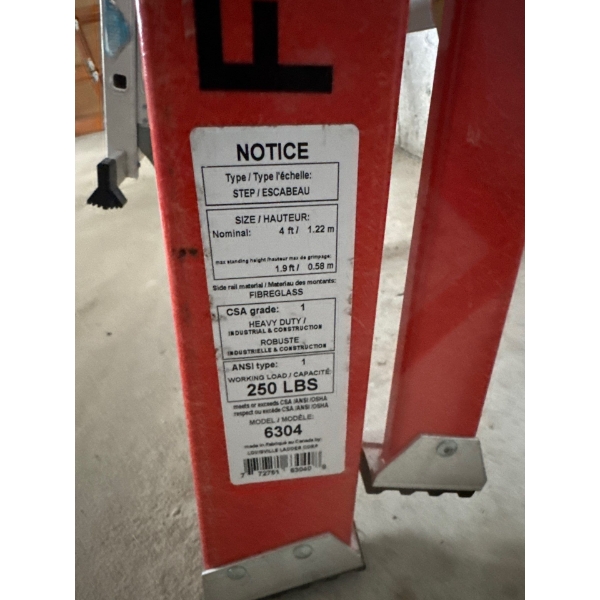 Feather lite, four foot ladder.