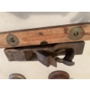 Image 10 : Wooden carpenter's level with brass fittings and inset bubble vial, featuring two viewing windows. T