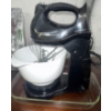Image 4 : Breadbox, Waffle Maker, Brita Jug, Copper Crisper, Hamilton Beach Mixer & More