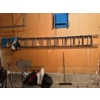 Image 1 : Aluminum Ladder: An extension ladder